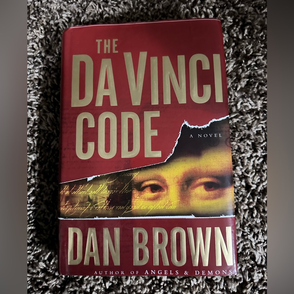 Davinci Code by Dan Brown - Hard Cover